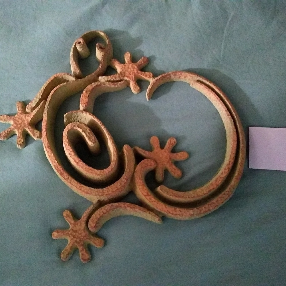 Knock knacks